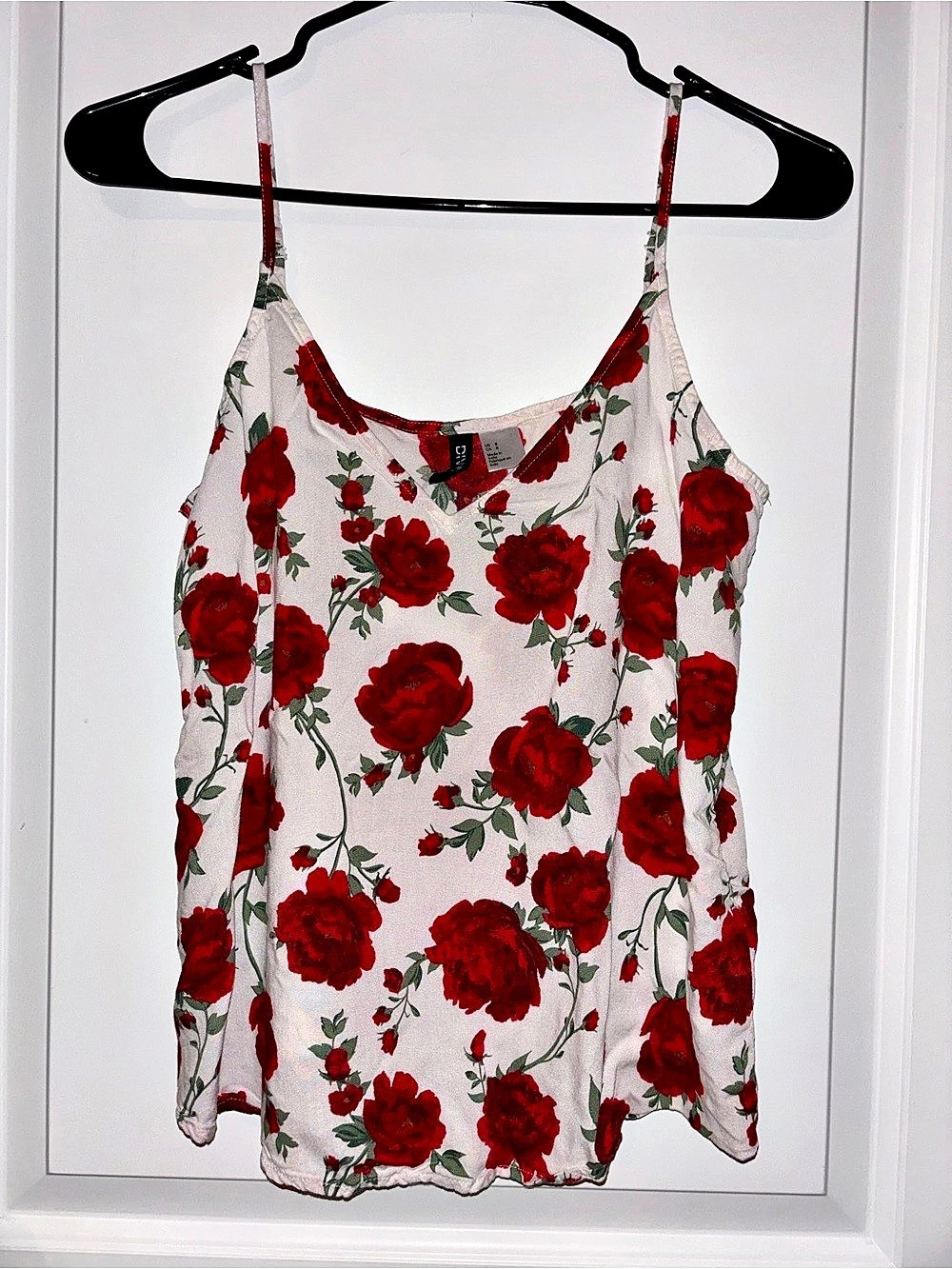 H&M Women’s Floral Tank in White & Red